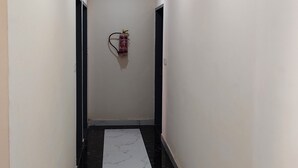 Ảnh chưa phân loại, 4 trong số 28 ảnh, nút