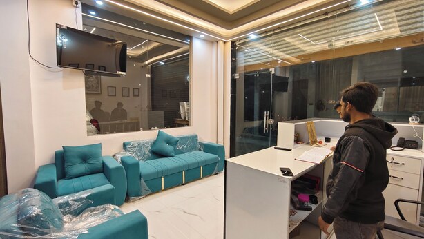 Ảnh chưa phân loại, 1 trong số 28 ảnh, nút