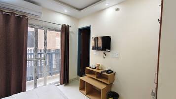 Deluxe Double or Twin Room, Balcony, Hill View