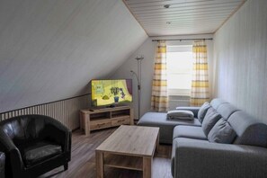 Living area - View of the dike - derseehund (Esens)