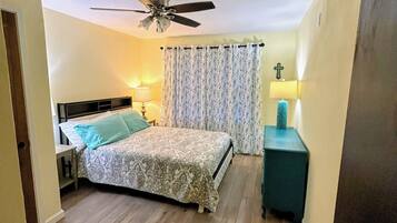 3 quartos, Wi-Fi de cortesia, roupa de cama