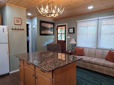 Private cabin 6 miles from Aztec, NM & 35 miles from Durango, Colorado