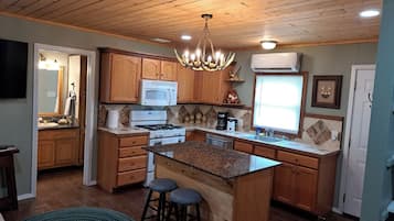 Mikrowelle, Ofen, Herdplatte, Geschirrspüler