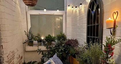 The Bolt Hole-Ground Floor Apartment