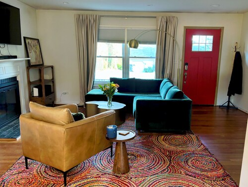 Charming Charlottesville Cottage