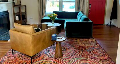 Charming Charlottesville Cottage