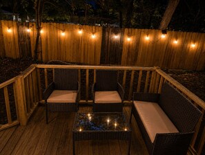 Terrace/patio - Historic Family Escape Near Downtown, Romantic + Pet-Friendly (Wilmington)