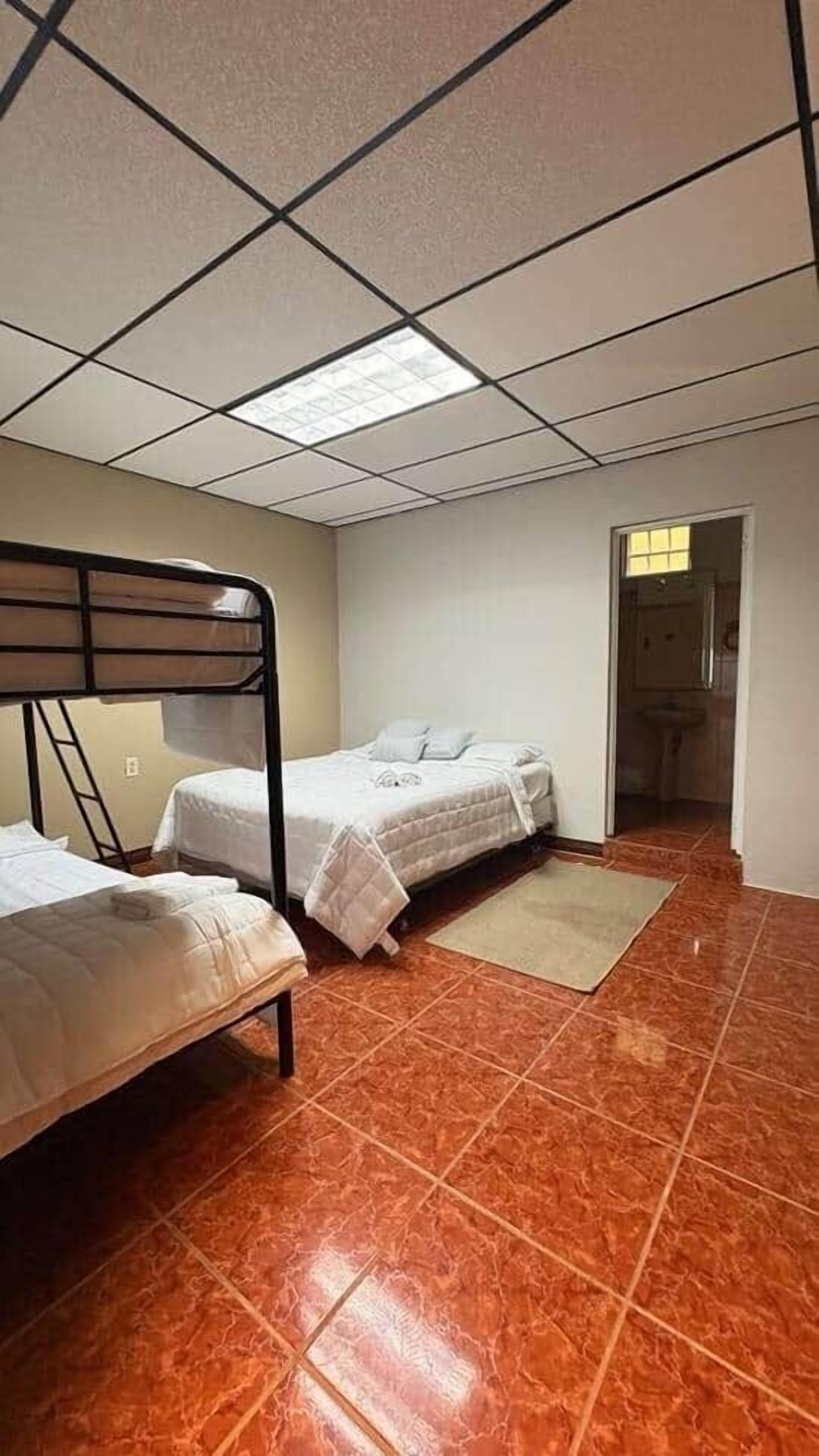 3 soverom, wi-fi og sengetøy