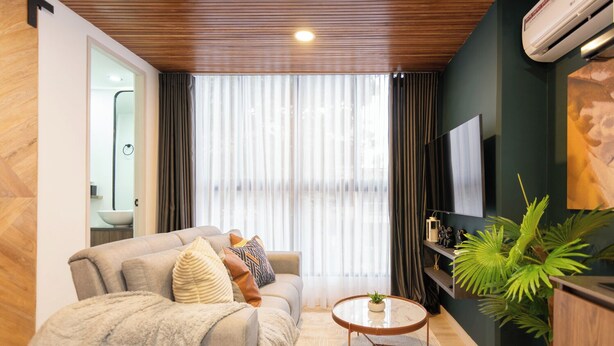 Living area - Manila Luxury Suites 201 (Medellín)