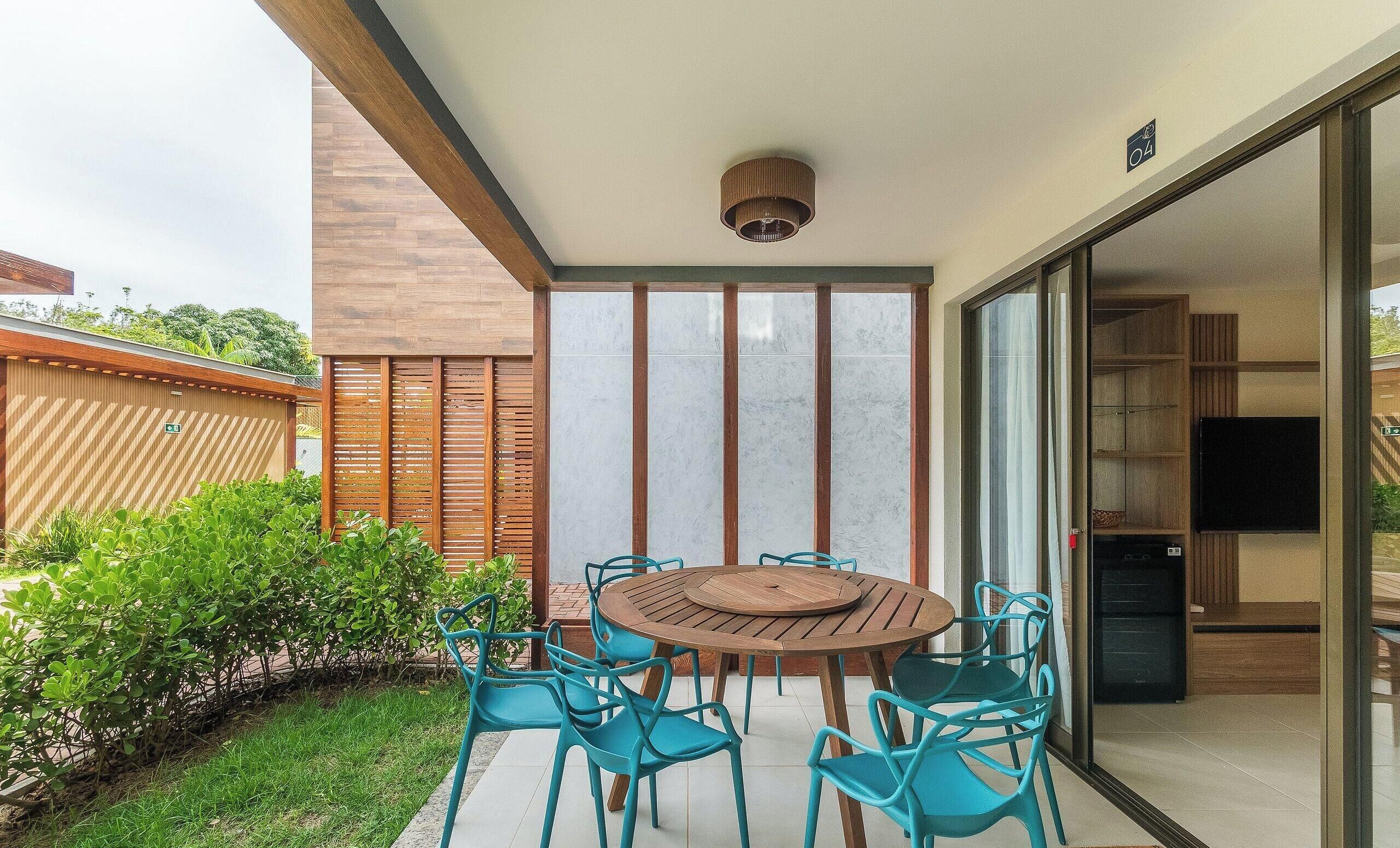 Basic Apartment | Outdoor dining