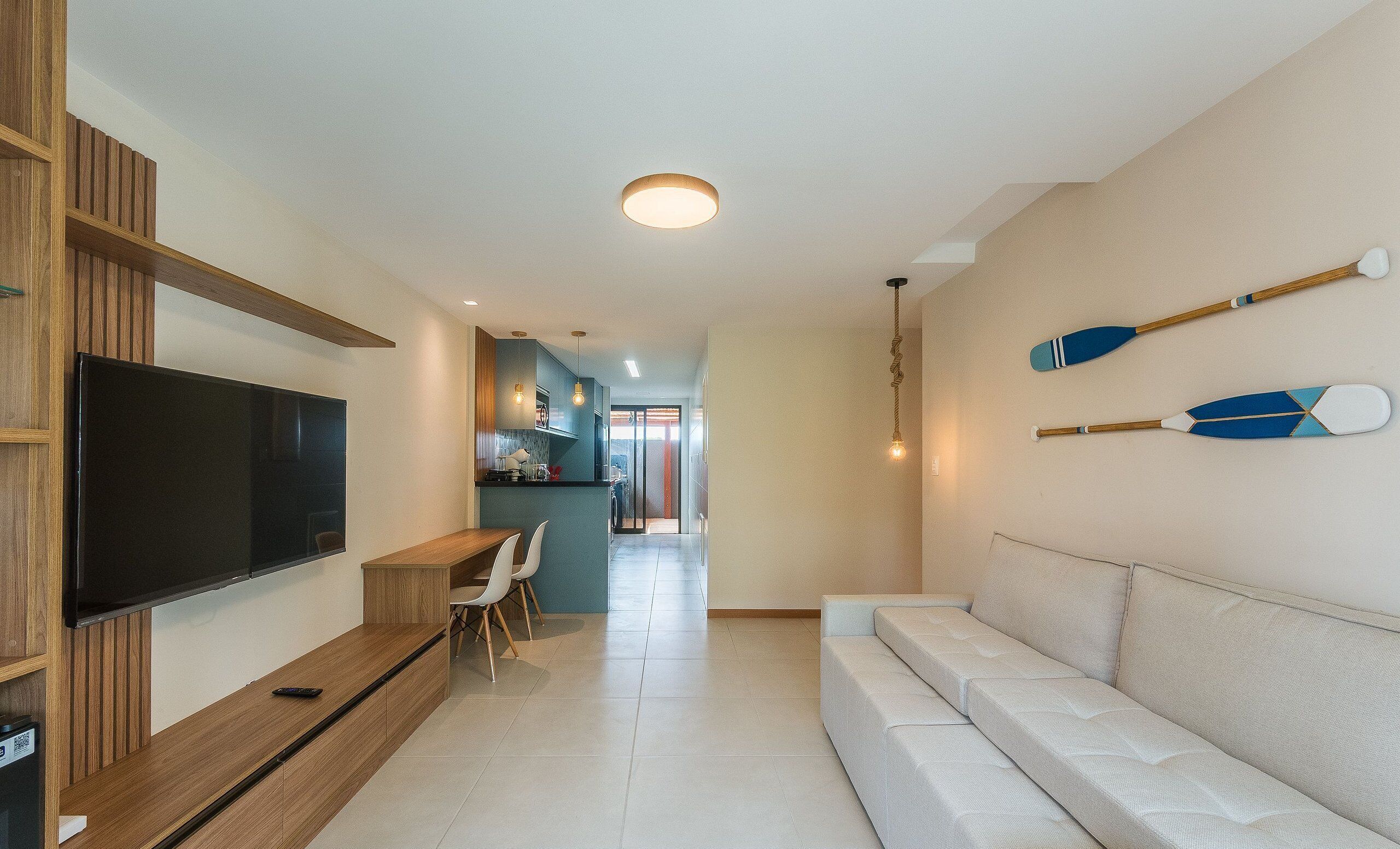 Apartamento básico | Área de estar | Smart TV 32 polegadas com canais digitais