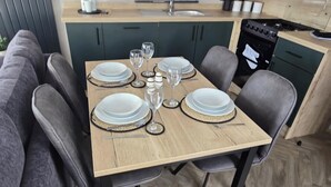 Dining - Dove Close 15 Hoburne Devon Bay (Paignton)