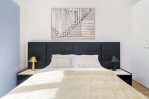 1 soverom, strykejern/-brett, reiseseng for barn og wi-fi