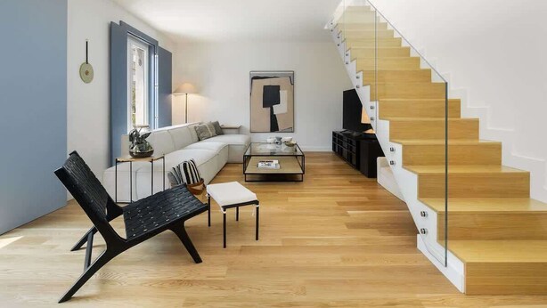 TV, offices - Stylish Apartment w/ River View & Terrace (Lisbon)