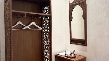 Standard Double Room, Ground Floor | Interior