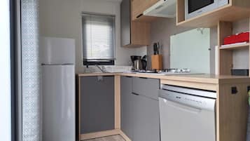 Mobile Home | Private kitchen