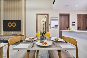 Dining - Newly Furnished 1BR Serene Sanctuary (Dubai)