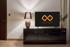 Interior - Sophisticated 1BR | Skyline & Canal Views (Dubai)