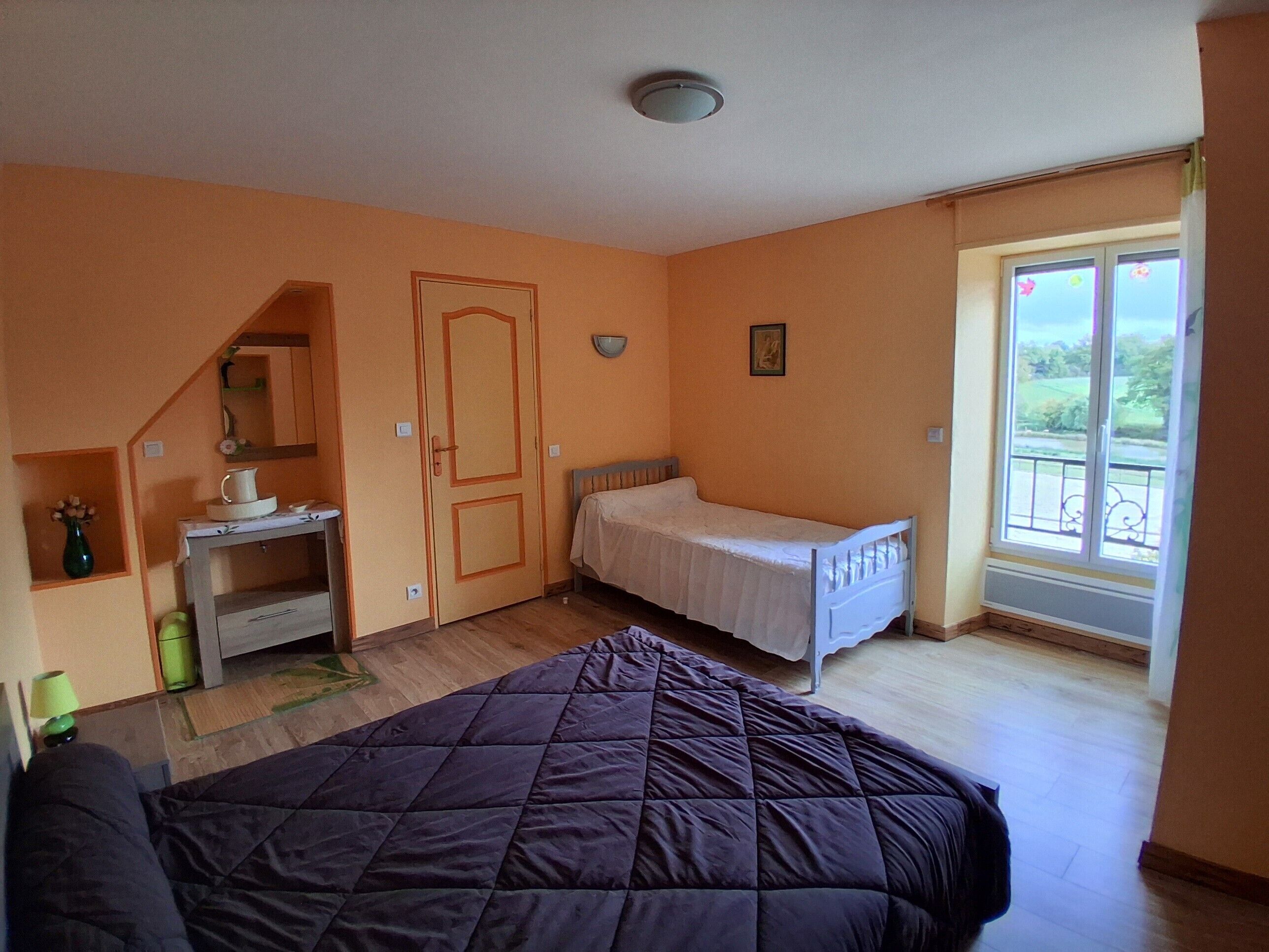 3 bedrooms, WiFi, bed sheets