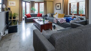 House | Living room - Group Accommodation in Borgloon Hof Van Kalenberg (Borgloon)