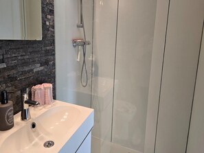 House | Bathroom - Group Accommodation in Borgloon Hof Van Kalenberg (Borgloon)