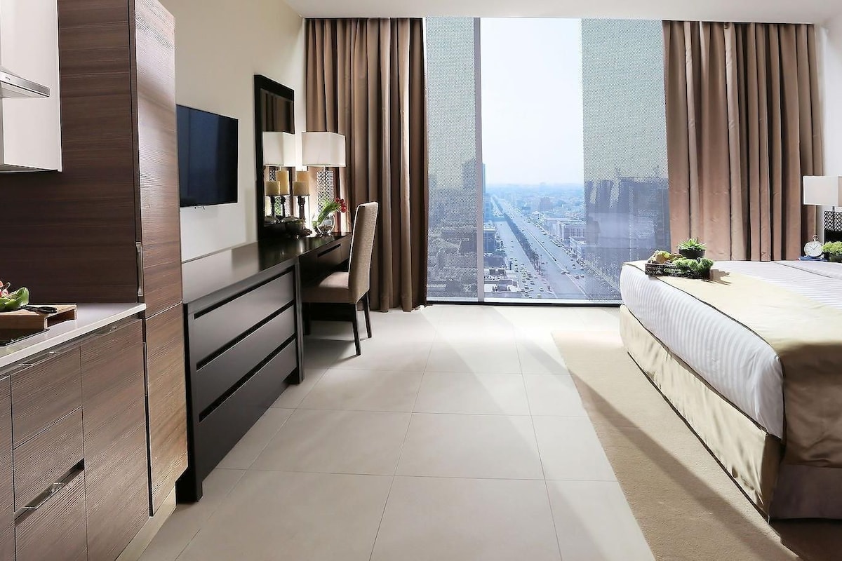 Suite Junior, vista città | Una cassaforte in camera, Wi-Fi gratuito