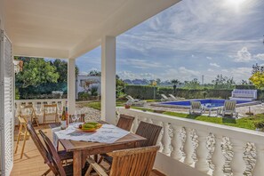 Room - Muxima in Quelfes With 3 Bedrooms and 2 Bathrooms (Olhao)