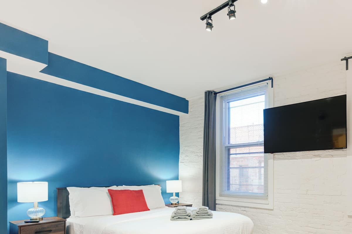 Comfort Apartment | Iron/ironing board, travel cot, free WiFi, bed sheets