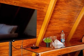 Comfort Double Room, Balcony, Mountain View | Interior - Moon place wooden cabana (Galle)