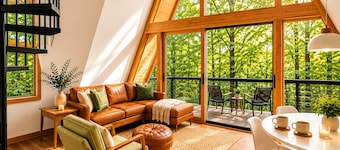 White Oak Haven-Cozy Forest A-frame near Bentonville