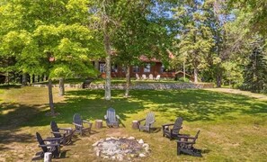 Property grounds - Beautiful Cabin on Horseshoe Lake (Merrifield)