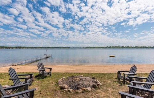 Beautiful Cabin on Horseshoe Lake