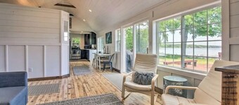 Cozy Cottage on South Long