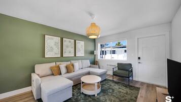 Comfort appartement, 1 slaapkamer, patio | Woonruimte