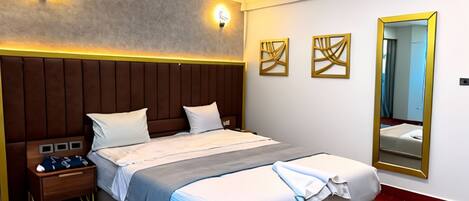 In-room safe, desk, laptop workspace, free WiFi