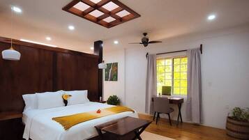 Skrivbord, internet och sängkläder