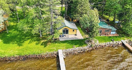Waterfront Cabin on Bay Lake