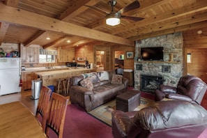 TV - Cozy Cabin at Fish Trap Lake (Cushing)