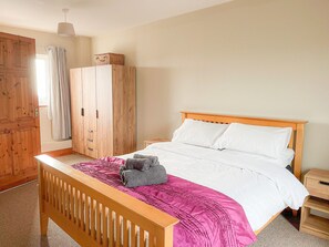 3 habitaciones, tabla de planchar con plancha y wifi gratis 