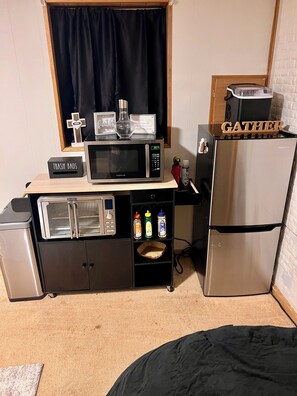 Interior - Homey and Relaxing Stay w/Private Movie Theater Room (Jonesboro)