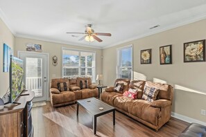 Smart TV, fireplace - Sea Mountain Escape- Water View 4 Bedroom (North Myrtle Beach)