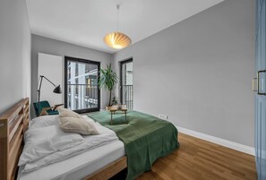 3 bedrooms, desk, iron/ironing board, WiFi - Rydygiera Prestige Suites - 104m2, Parking, Balcony - by Rentujemy (Warszawa)