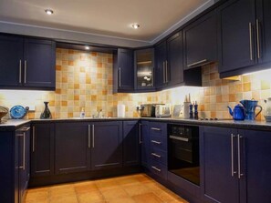 Private kitchen - The Snug at Dingle- 10 minute walk to Dingle town! (Dingle)