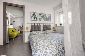 1 bedroom, iron/ironing board, free WiFi, bed sheets - Capo Sweet Home - Enjoy a stylish holiday in the historic center (Palermo)