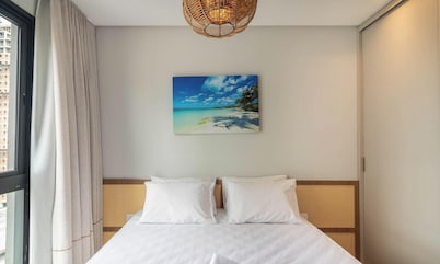 Your Exclusive Stay Just Steps From the sea in Meia Praia - FFS II