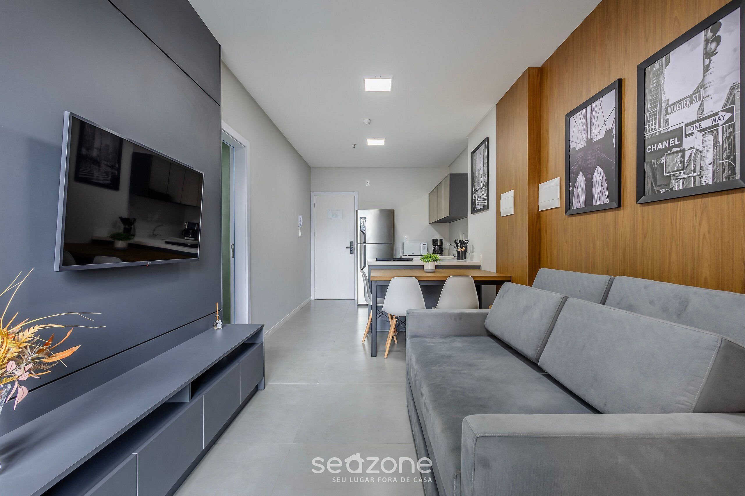 Basic Apartment | Living area