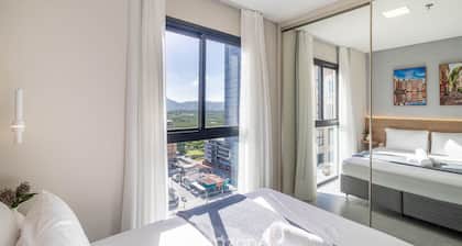 Your Exclusive Stay Just Steps From the sea in Meia Praia - FFS II