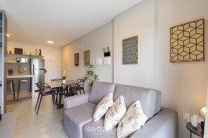 Basic Apartment | Living area - Your Exclusive Stay Just Steps From the sea in Meia Praia - FFS II (Itapema)