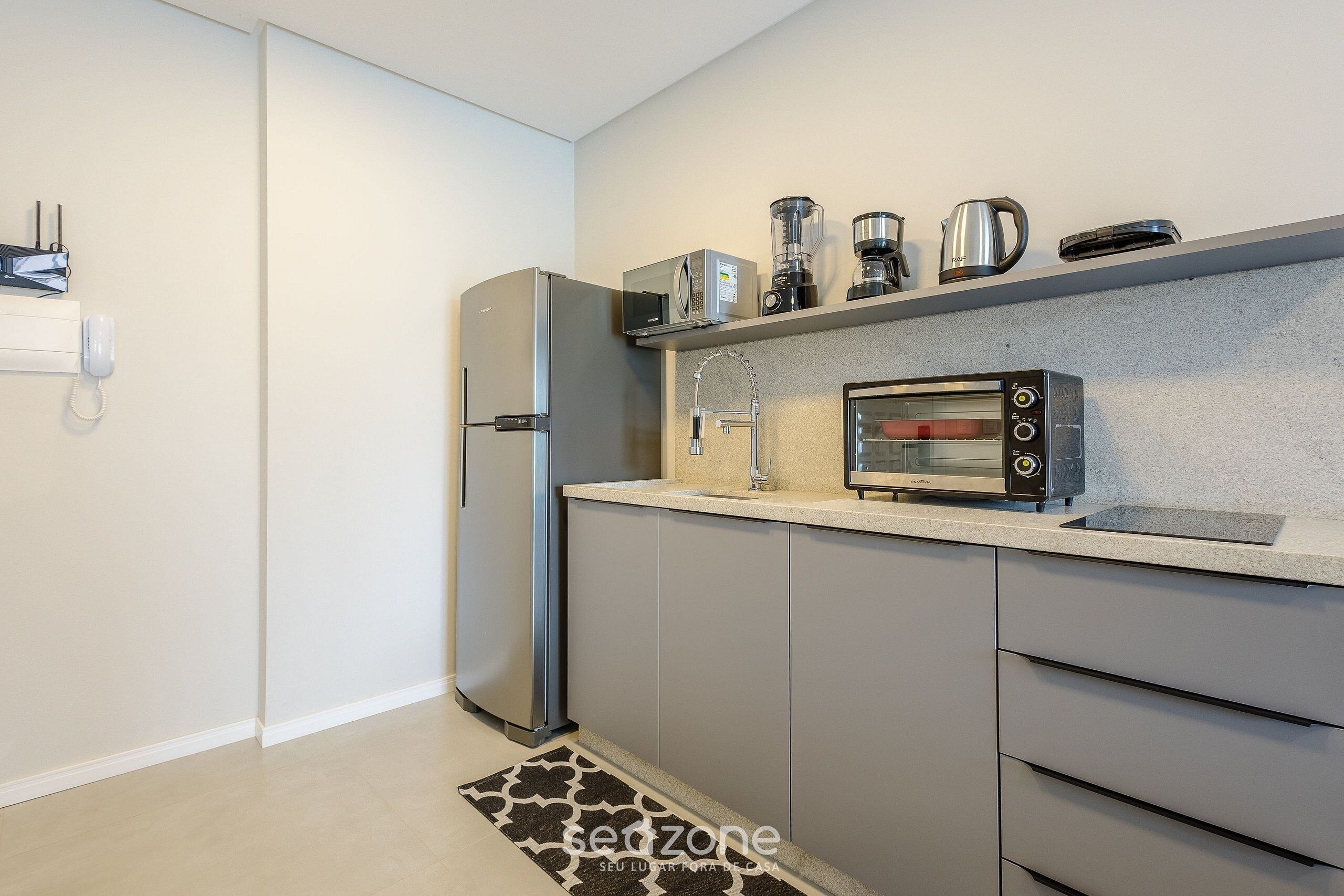 Basic Apartment | Private kitchen