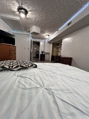 Fer et planche à repasser, Wi-Fi, draps fournis